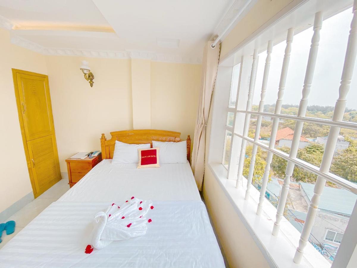 Quang Anh Hotel By The Moment Vung Tau Exterior photo