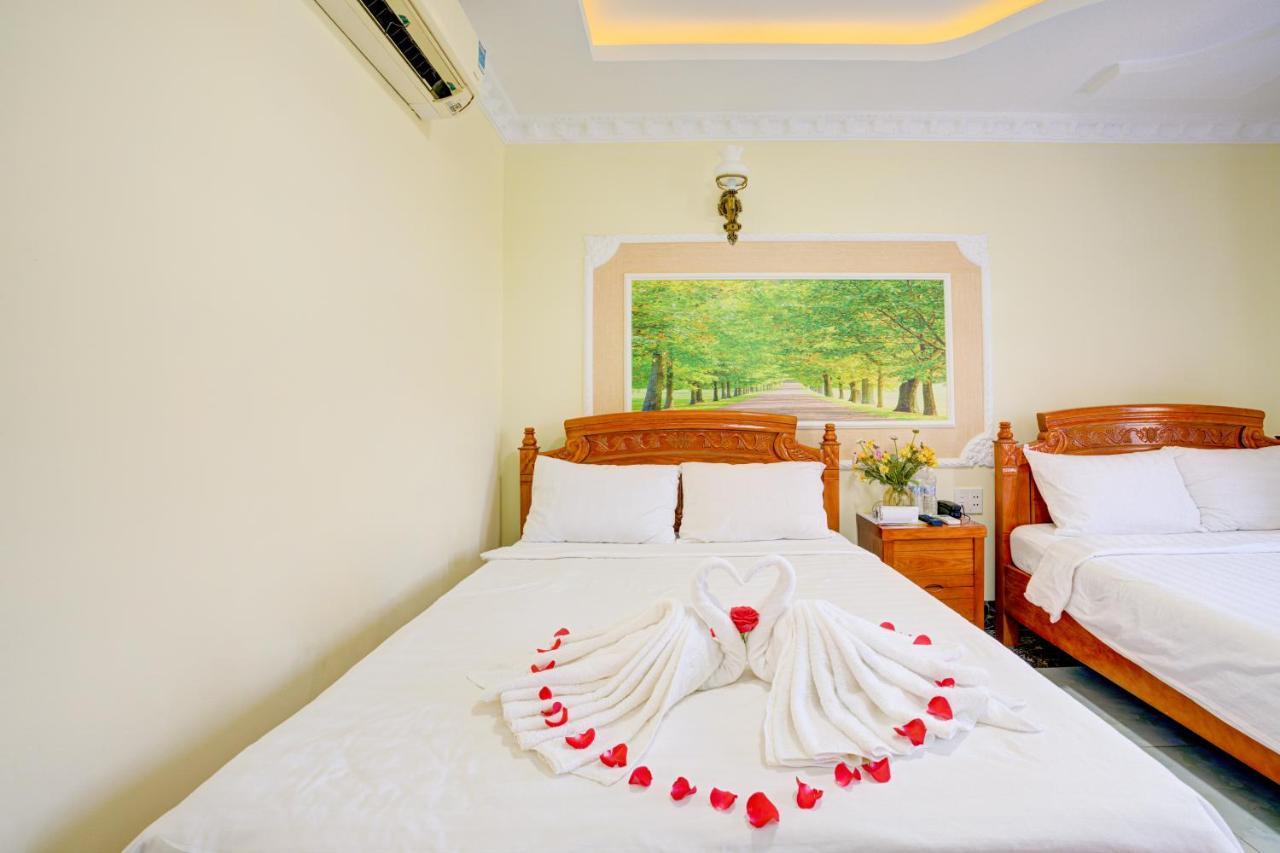 Quang Anh Hotel By The Moment Vung Tau Exterior photo